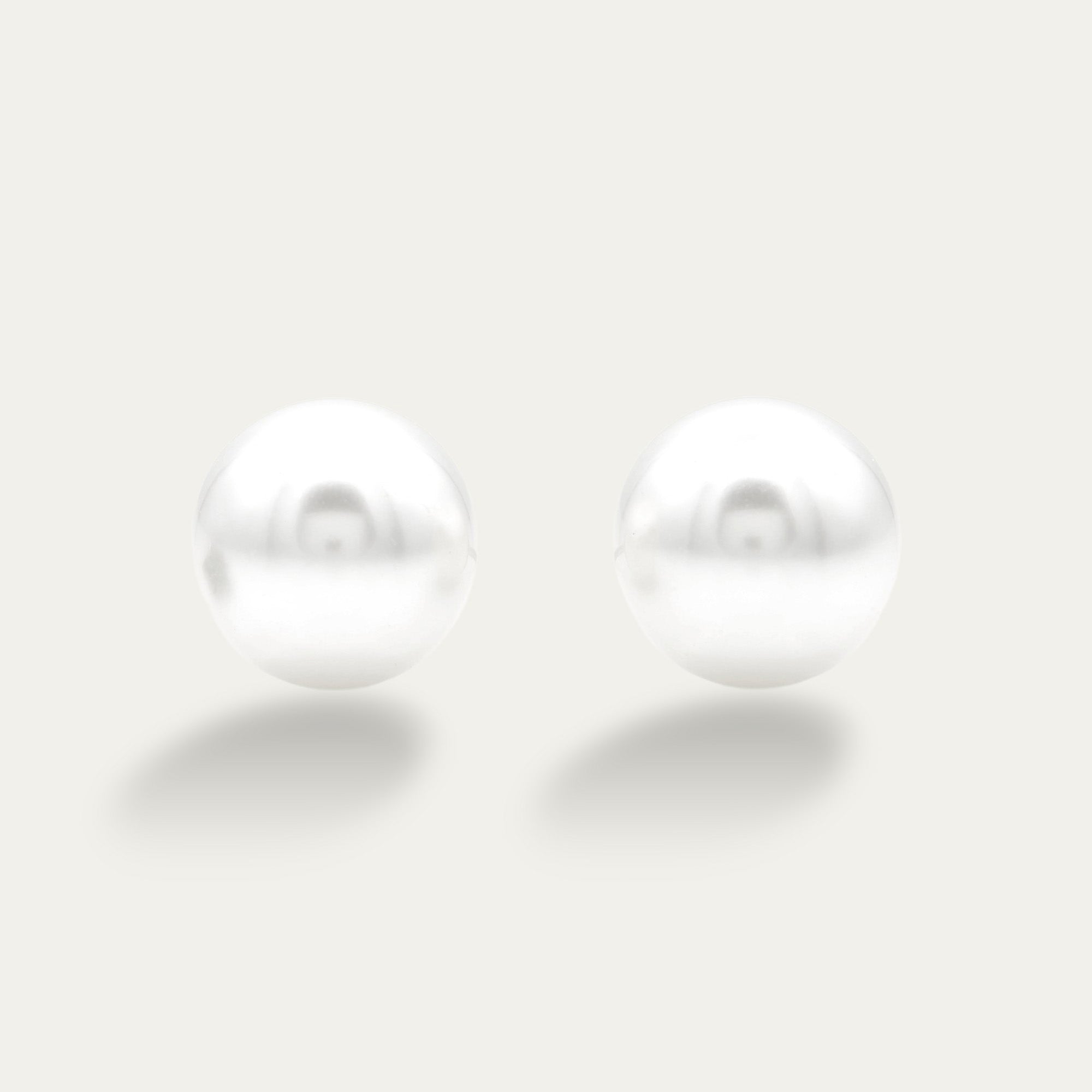 Perla Pearl Earrings